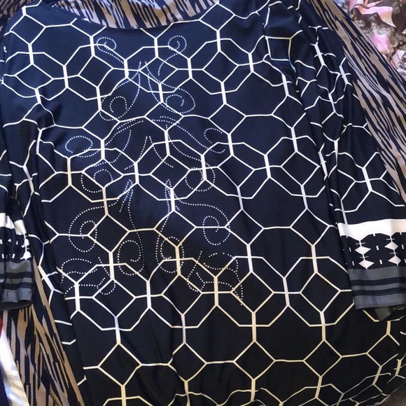 Plus size clothes - Picture 3 of 8